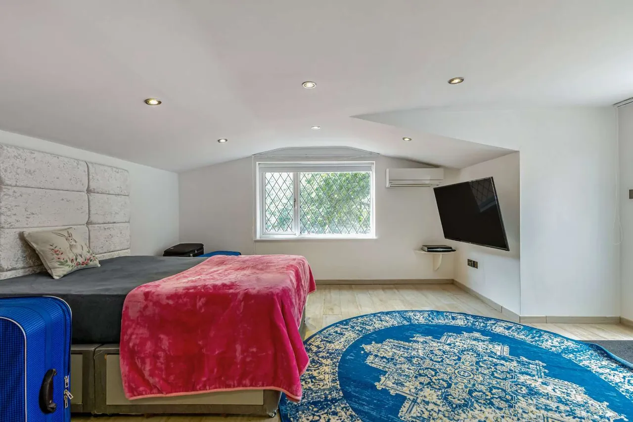 Hicks Road, Markyate, St. Albans, Hertfordshire, AL3 8LW, photo 11