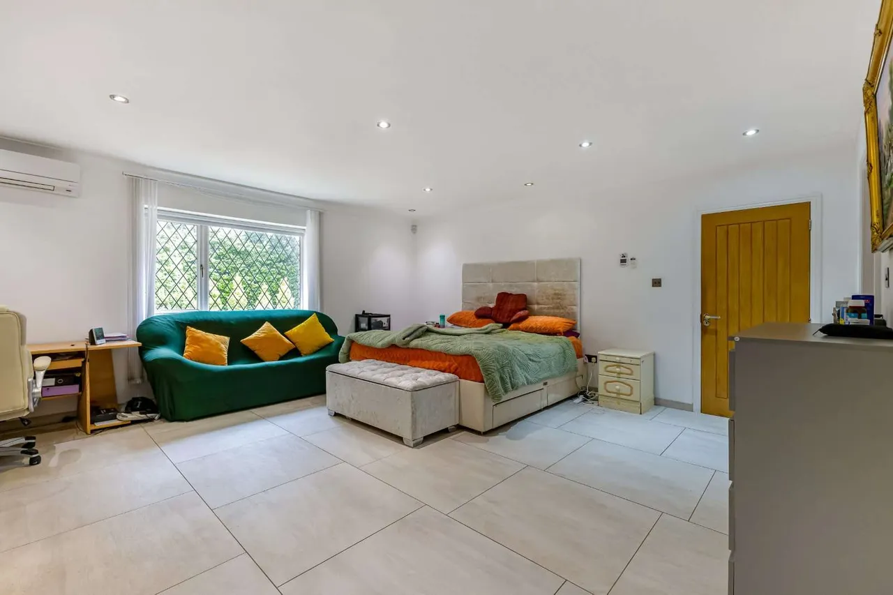 Hicks Road, Markyate, St. Albans, Hertfordshire, AL3 8LW, photo 6