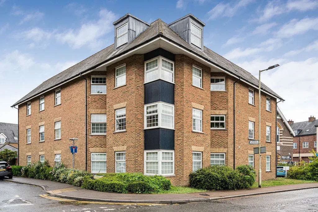 2 bed property for sale — Mill Street, Hemel Hempstead, Hertfordshire, HP3 9RG