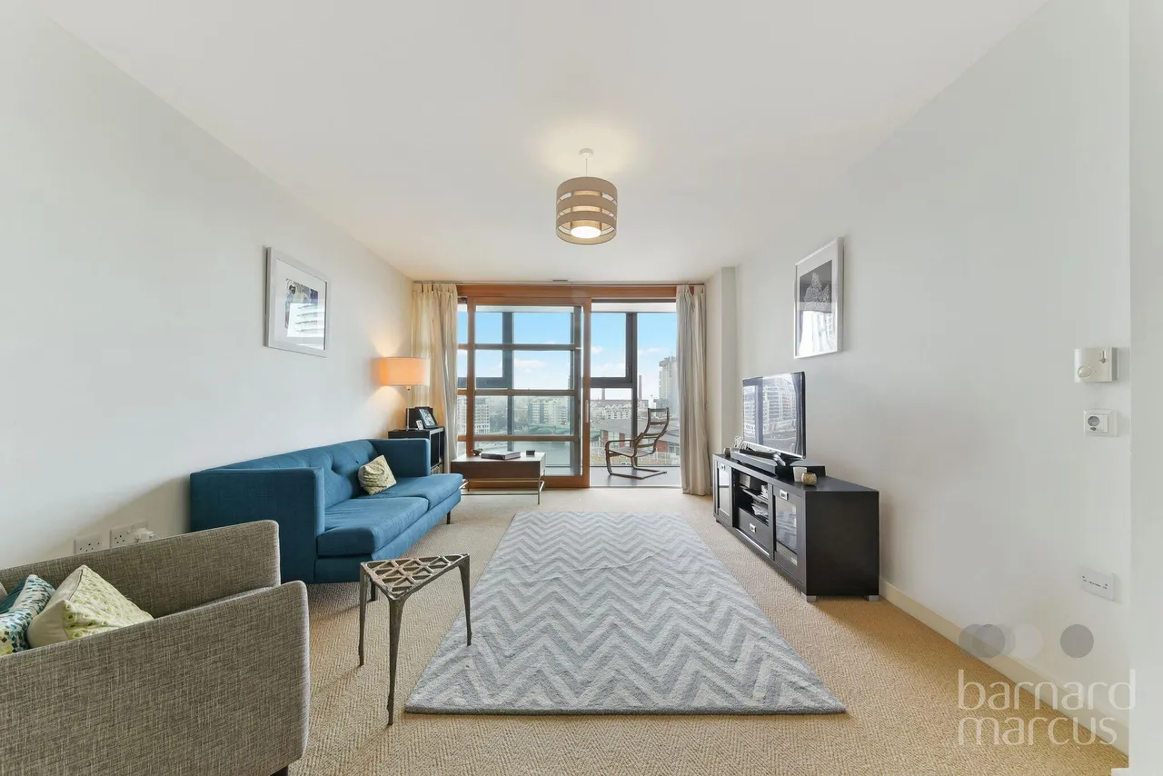 1 bed flat to rent — Lombard Road, London