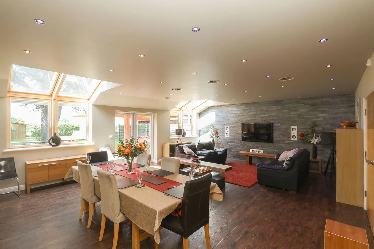 Nethermoor Road, New Tupton, S42, photo 8
