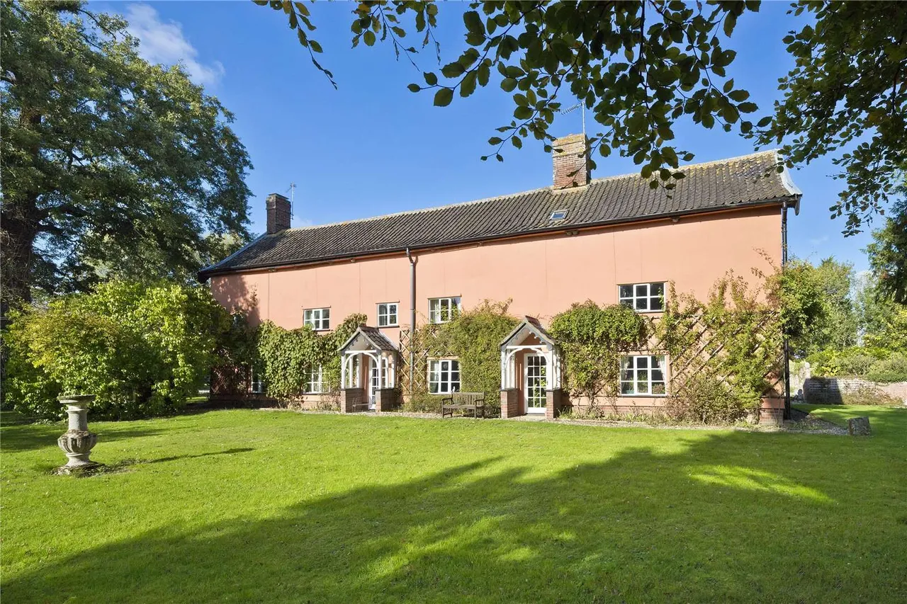 Whitehouse Farm, Earsham, Bungay, Norfolk, NR35 2AR, photo 4