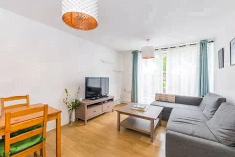 1 bed flat for sale — Old Barrowfield, London, E15