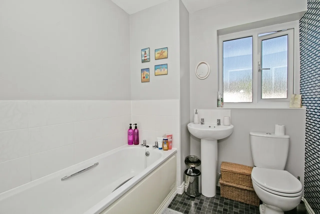 Button Drive, Newquay, TR7, photo 8