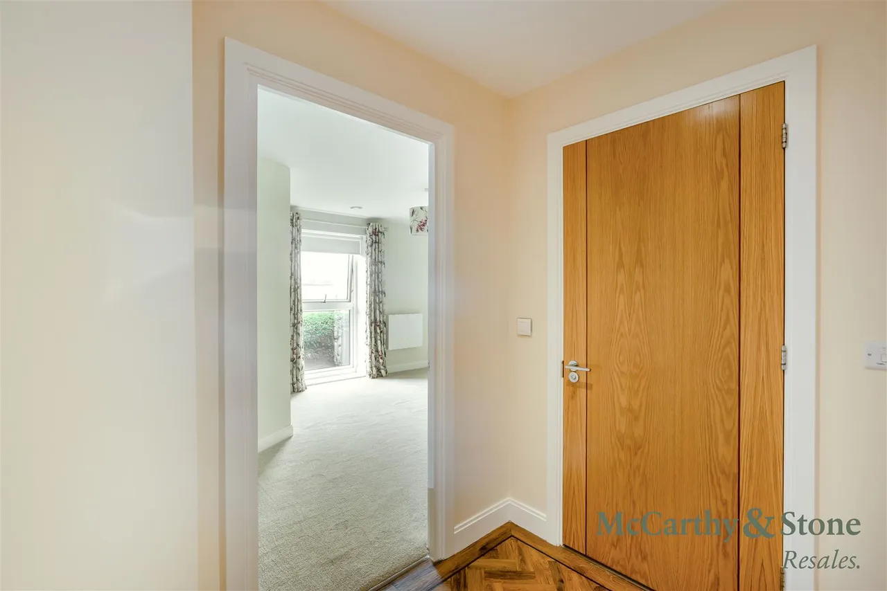 Springfield Close, Stratford-Upon-Avon, CV37, photo 8
