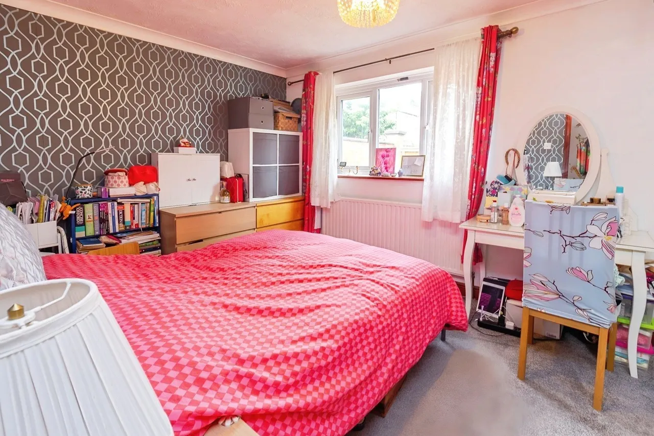 Bradwell Road, New Bradwell, Milton Keynes, Buckinghamshire, MK13, photo 8