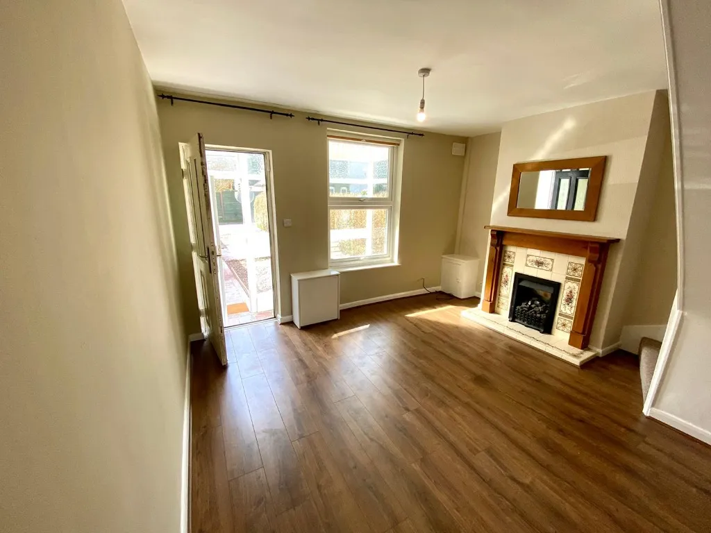 2 bed house to rent — Poplar Avenue, Summer Road, Erdington, Birmingham, B23