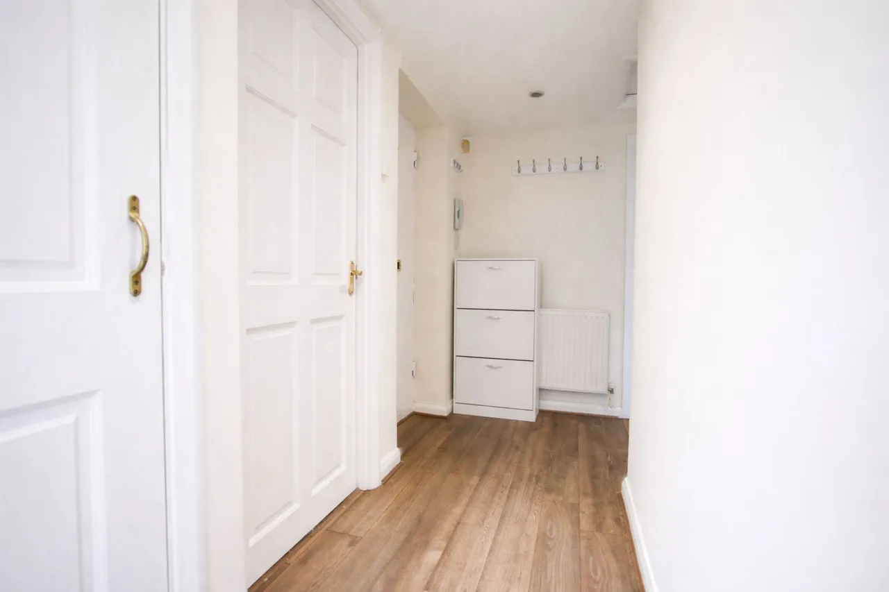 Woodcote Road, Wallington, photo 7