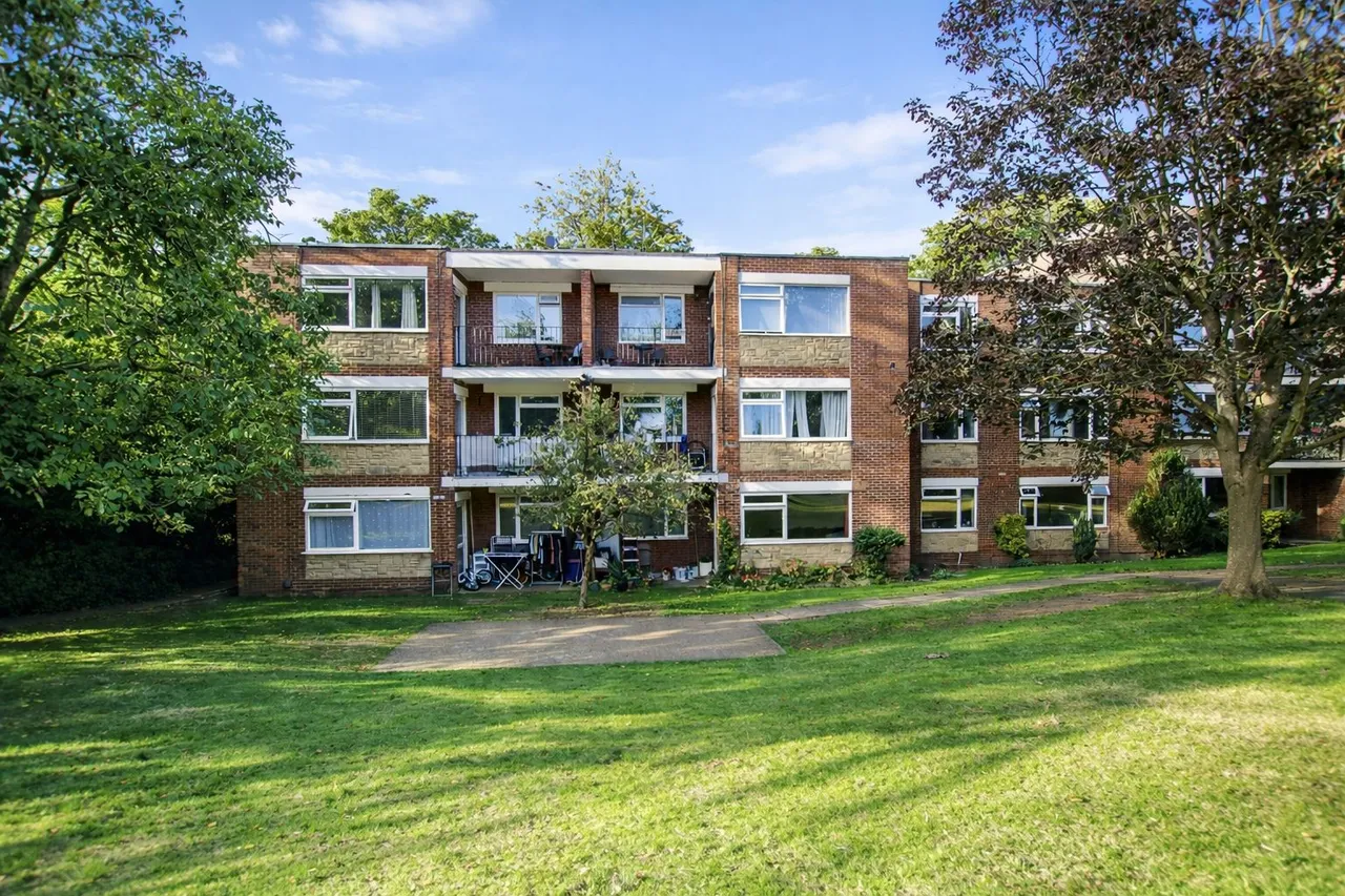 Woodcote Road, Wallington, photo 12