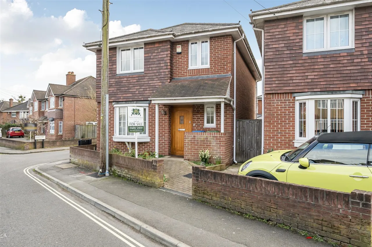 4 bed house for sale — St. James Road, Southampton