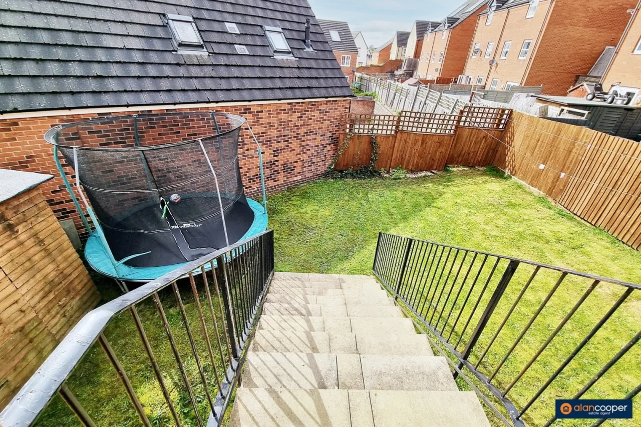 Seven Foot Lane, Nuneaton, CV10, photo 22