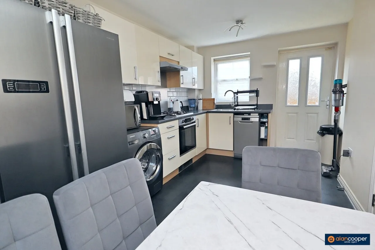 Seven Foot Lane, Nuneaton, CV10, photo 14