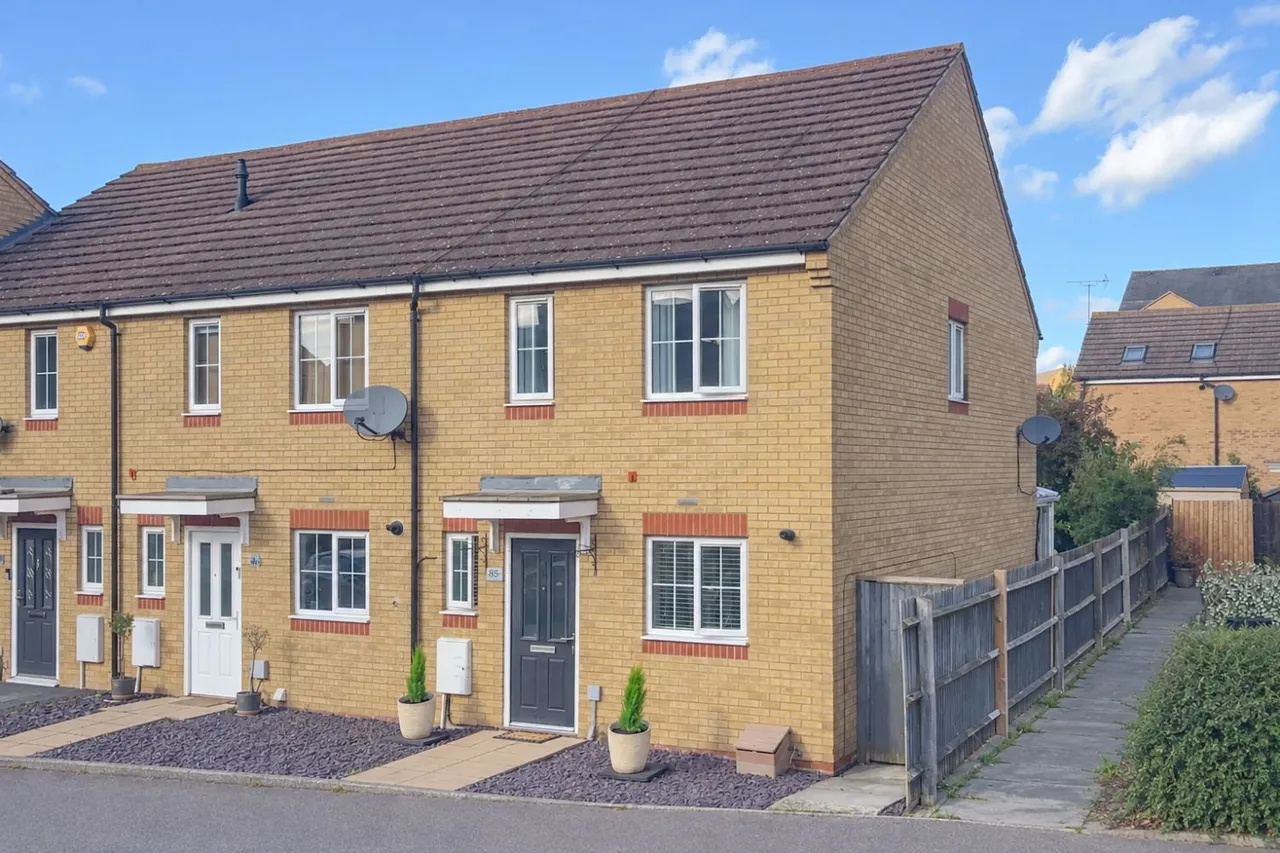 3 bed house for sale, Johnson Drive, Leighton Buzzard, LU7
