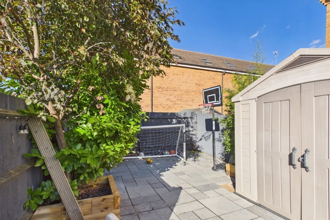 Johnson Drive, Leighton Buzzard, LU7, photo 13