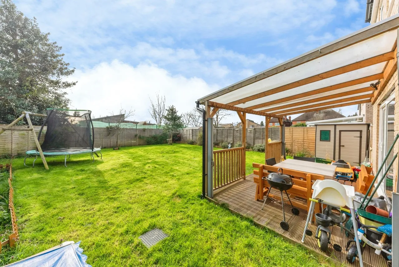4 bed house for sale, Emmendingen Avenue, Newark, NG24