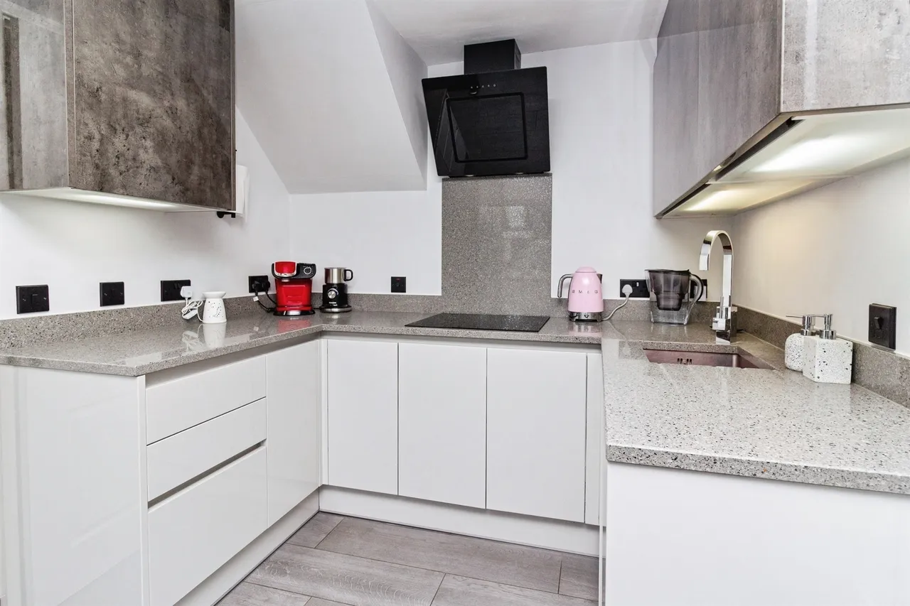Amblefield Way, Stafford, photo 3