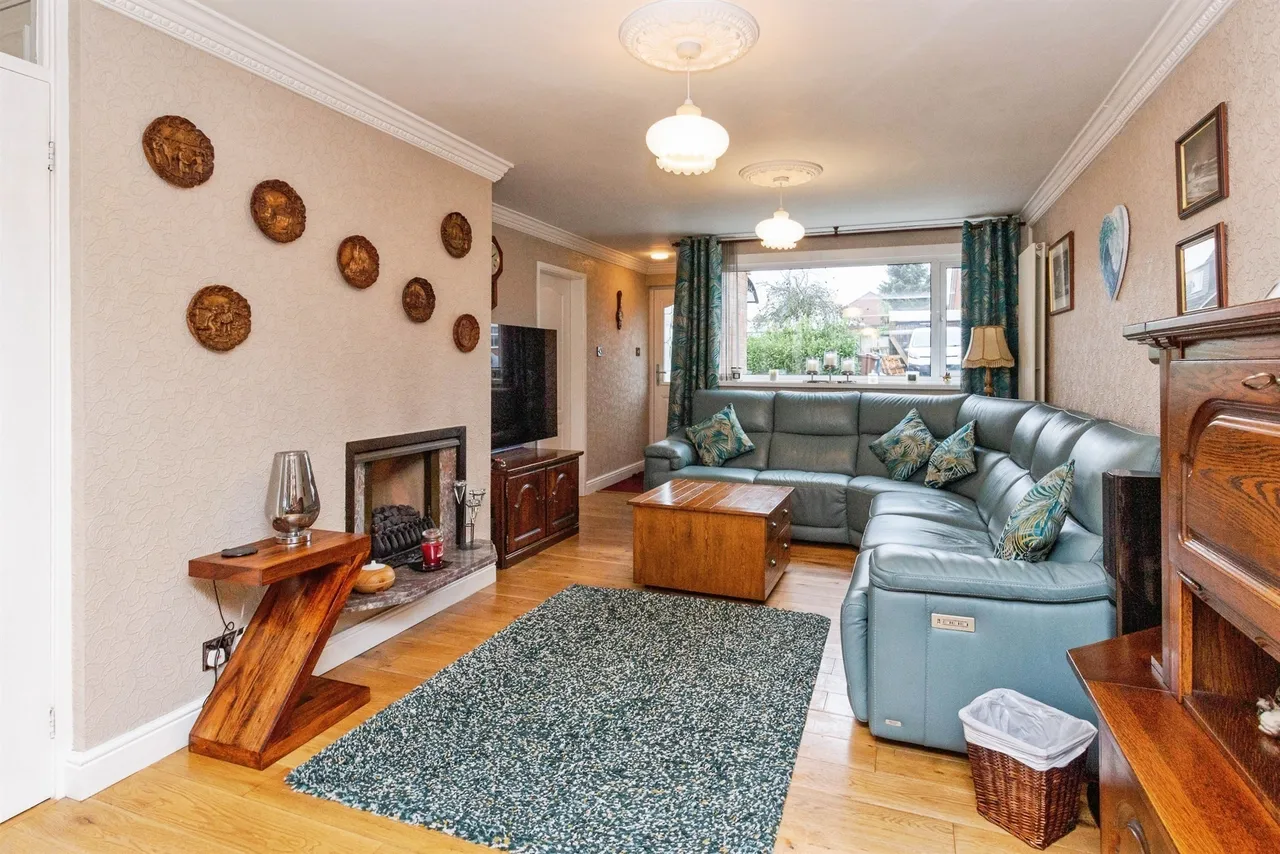 Amblefield Way, Stafford, photo 2