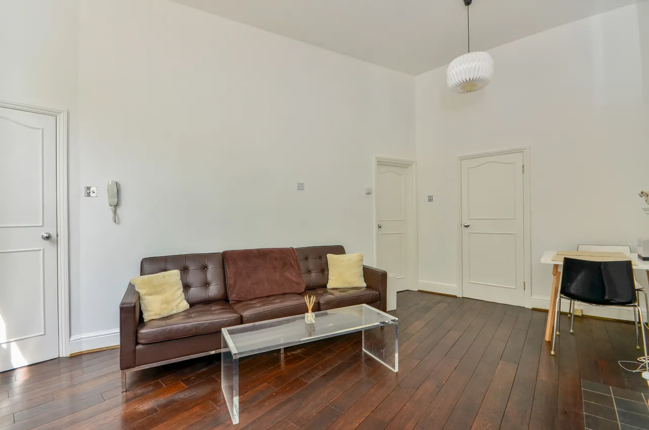 Flat 1, 34 Kempsford Gardens, London, photo 5