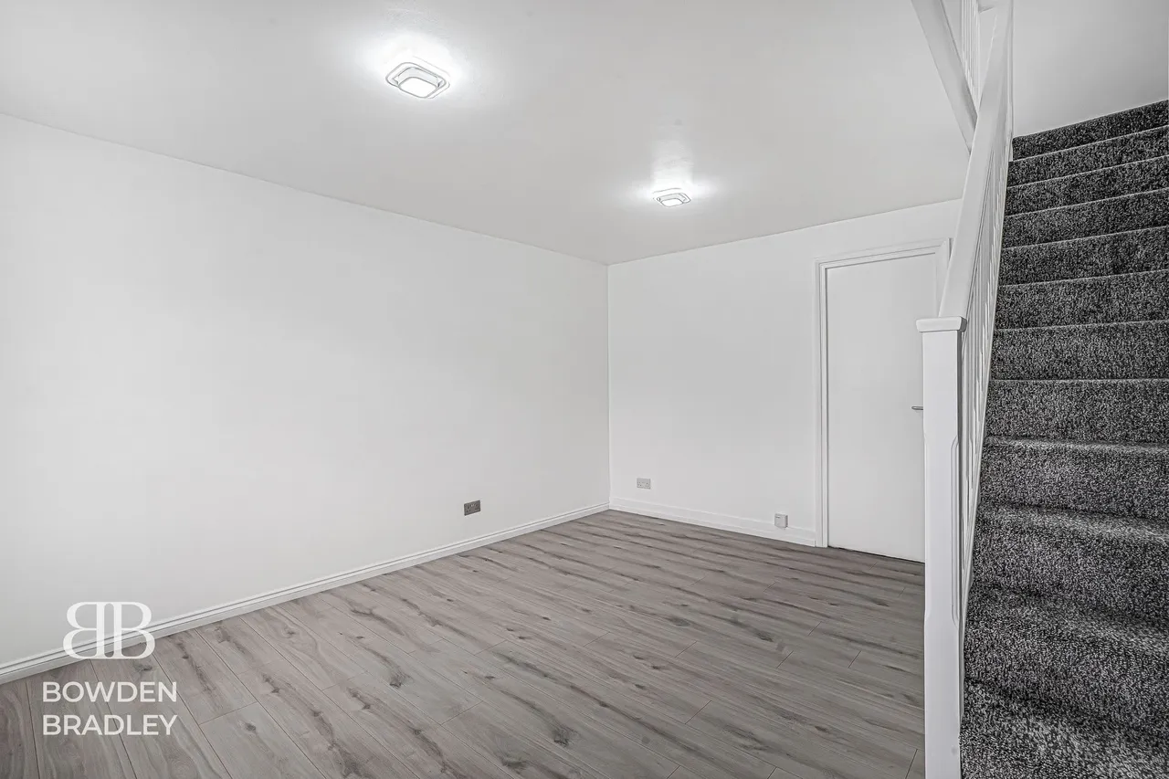 Woodman Path, Hainault, IG6, photo 10
