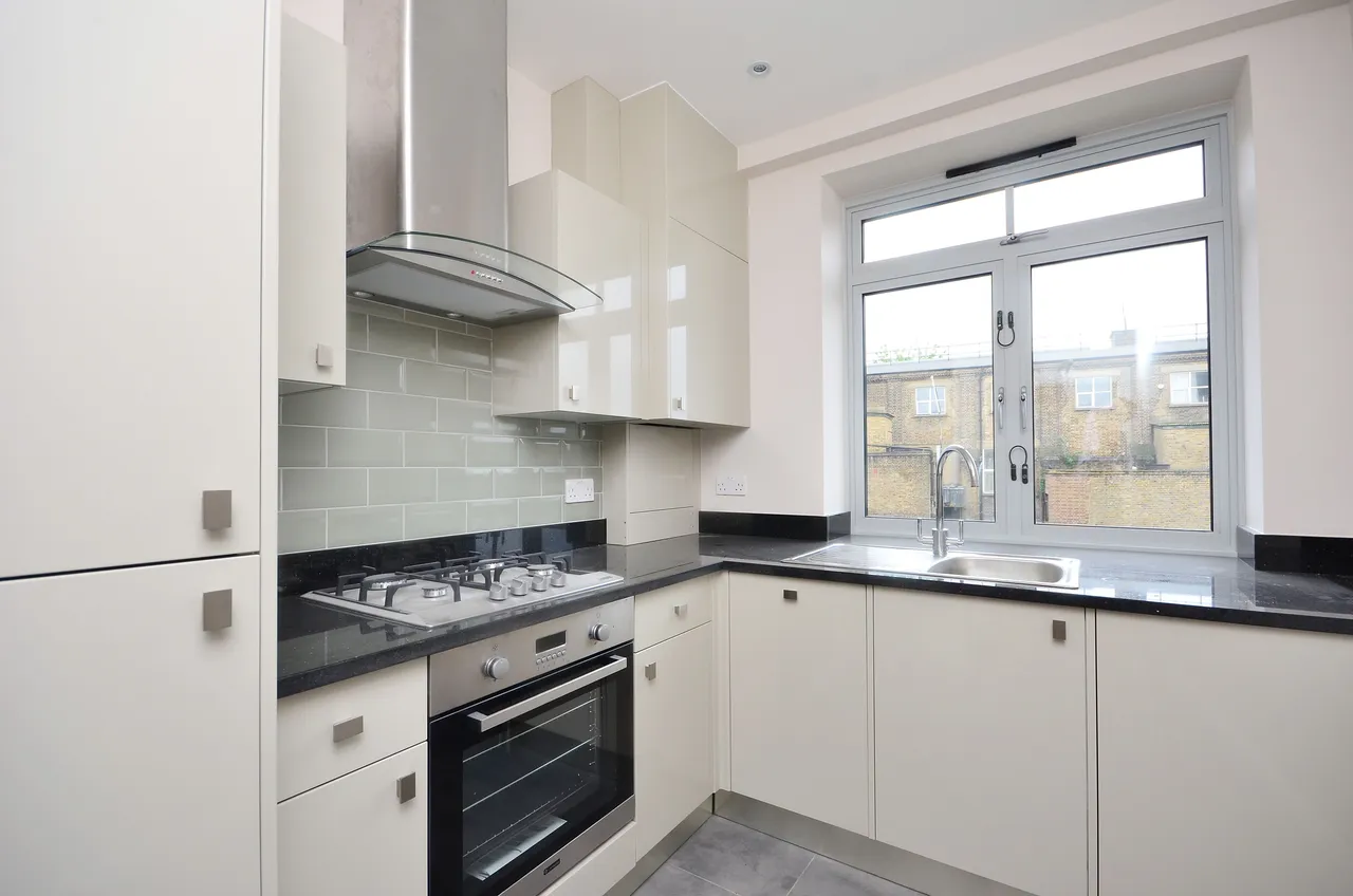 Flat D The Market, 6 Choumert Road, London, photo 2