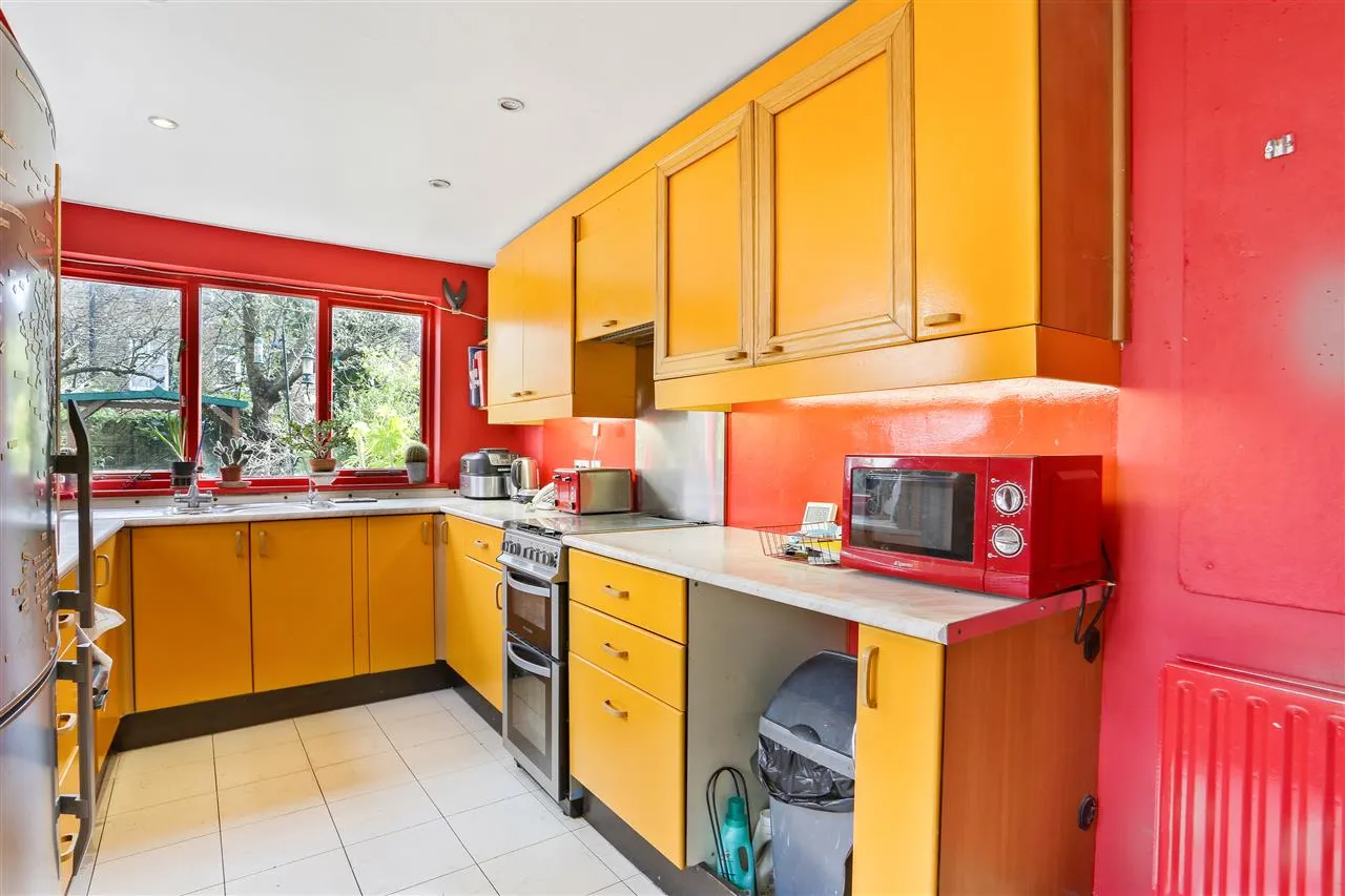 Davenant Road, London, photo 3