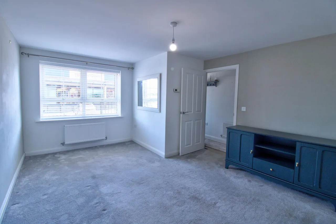 Alba Avenue, Cwmbran, NP44, photo 6