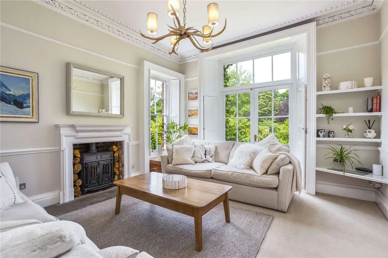 Oakfield Road, Childer Thornton, Cheshire, CH66 7NX, photo 3