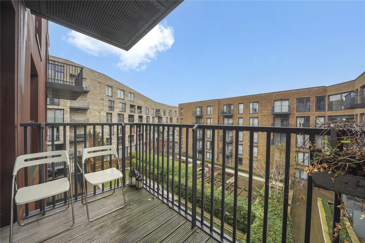 Whiting Way, SE16, photo 11