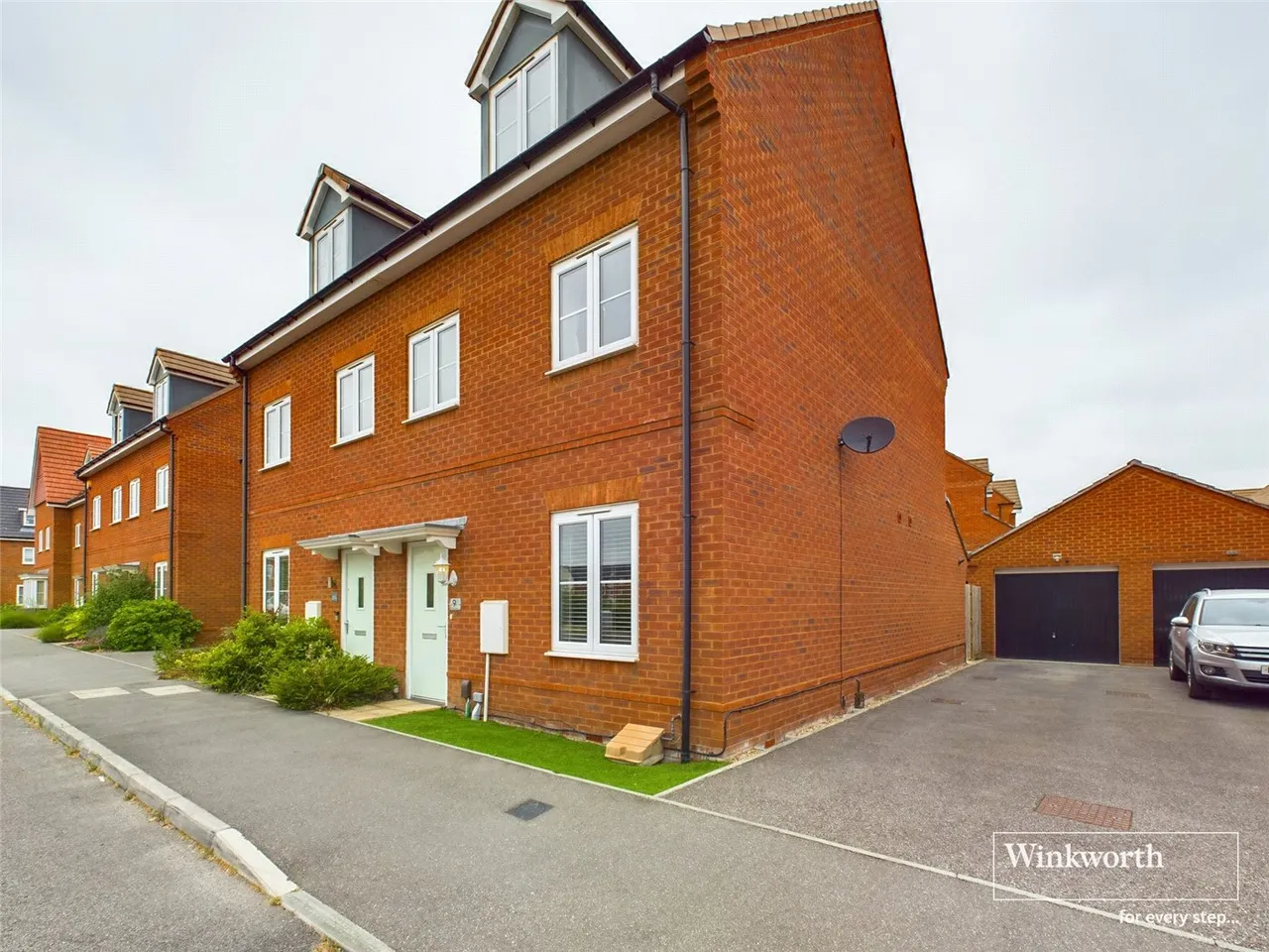 3 bed house to rent, Parker Close, Shinfield, RG2