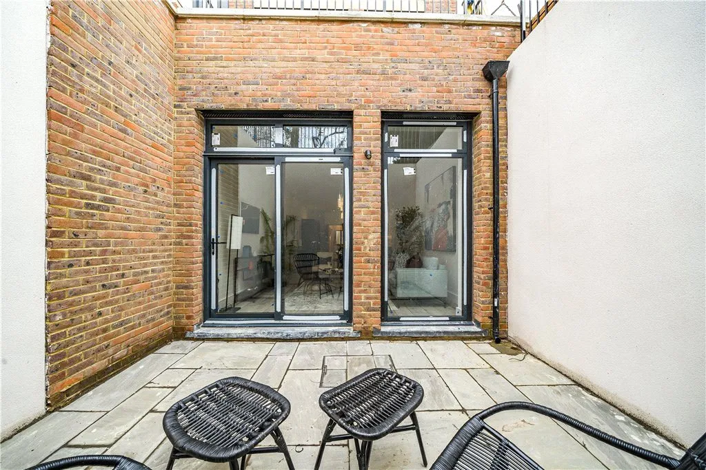 Rosemont Road, London Fees Apply, W3, photo 15