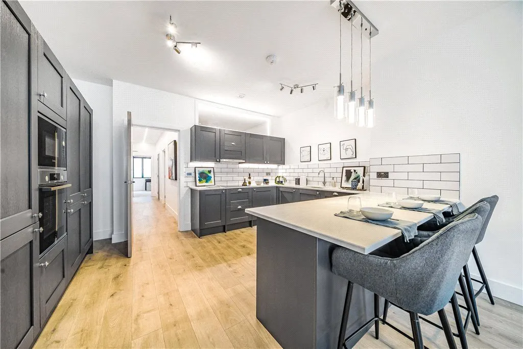 2 bed flat to rent, Rosemont Road, London Fees Apply, W3