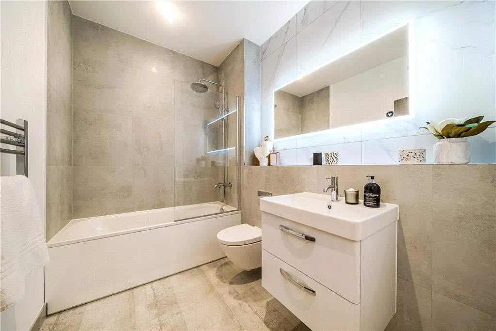 Rosemont Road, London Fees Apply, W3, photo 8