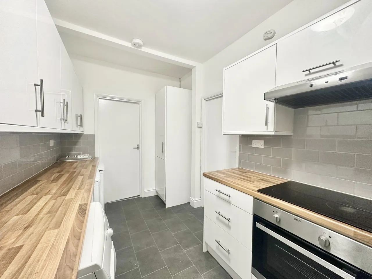Ecclesall Road, S11 8PG, photo 3
