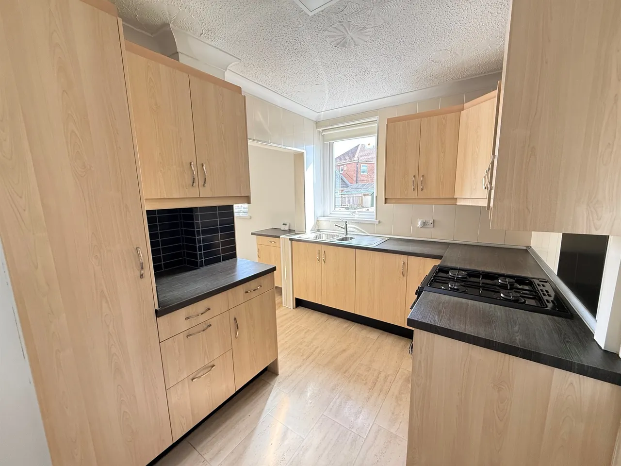 Gelli Road, Llanharry, CF72, photo 6