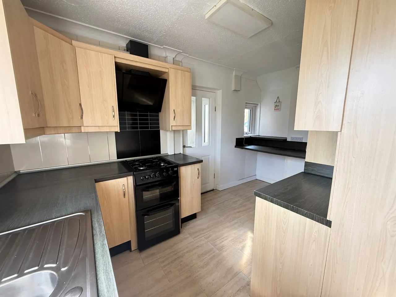 Gelli Road, Llanharry, CF72, photo 5
