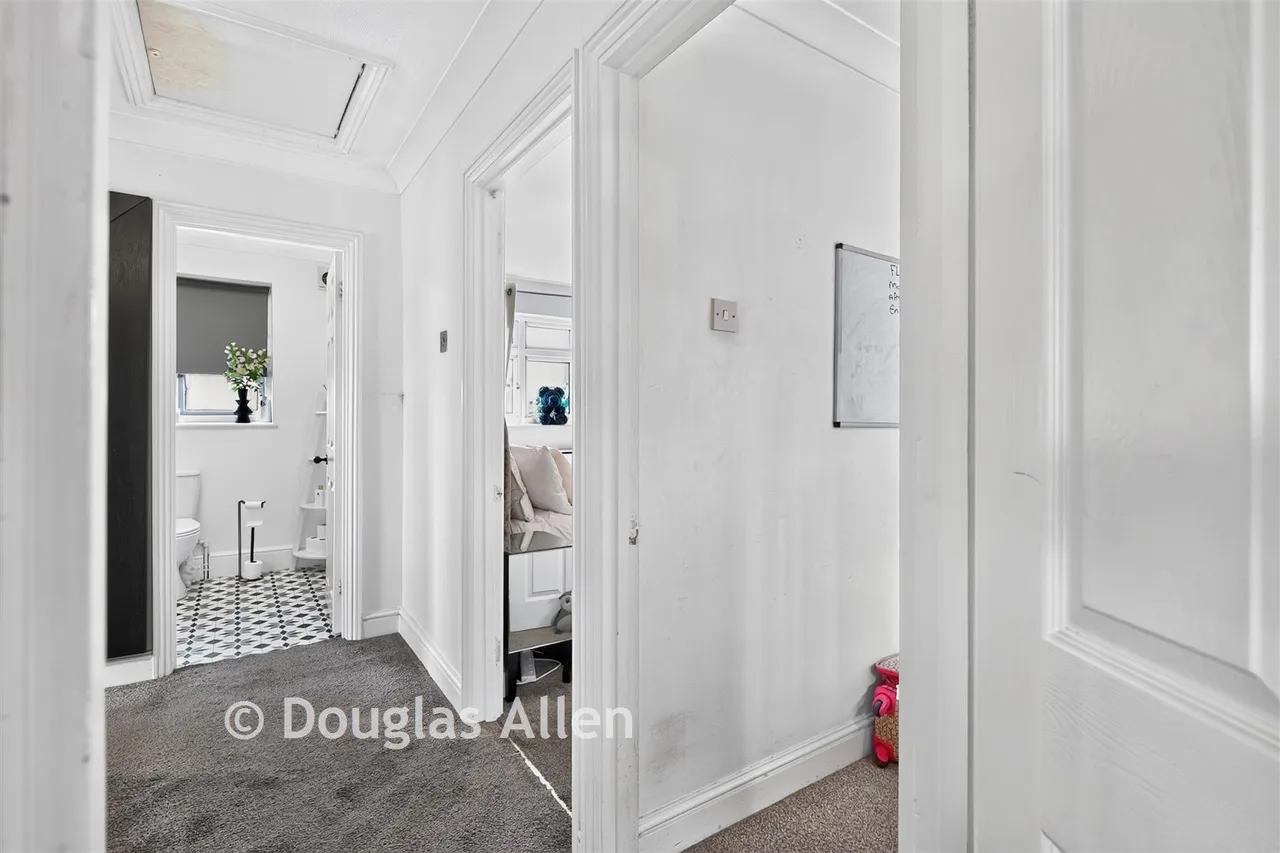 Parsonage Road, Rainham, RM13, photo 8