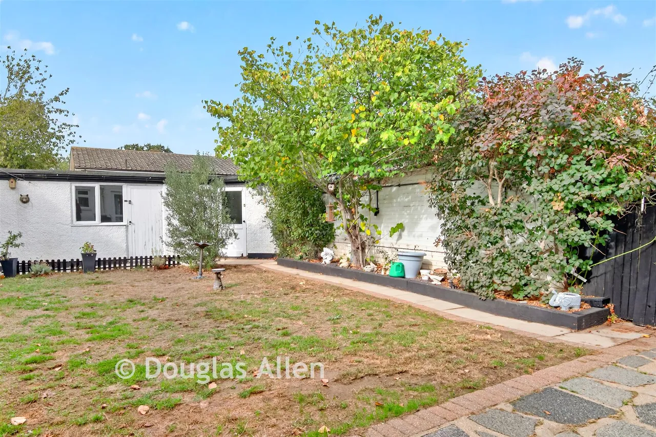 Parsonage Road, Rainham, RM13, photo 9