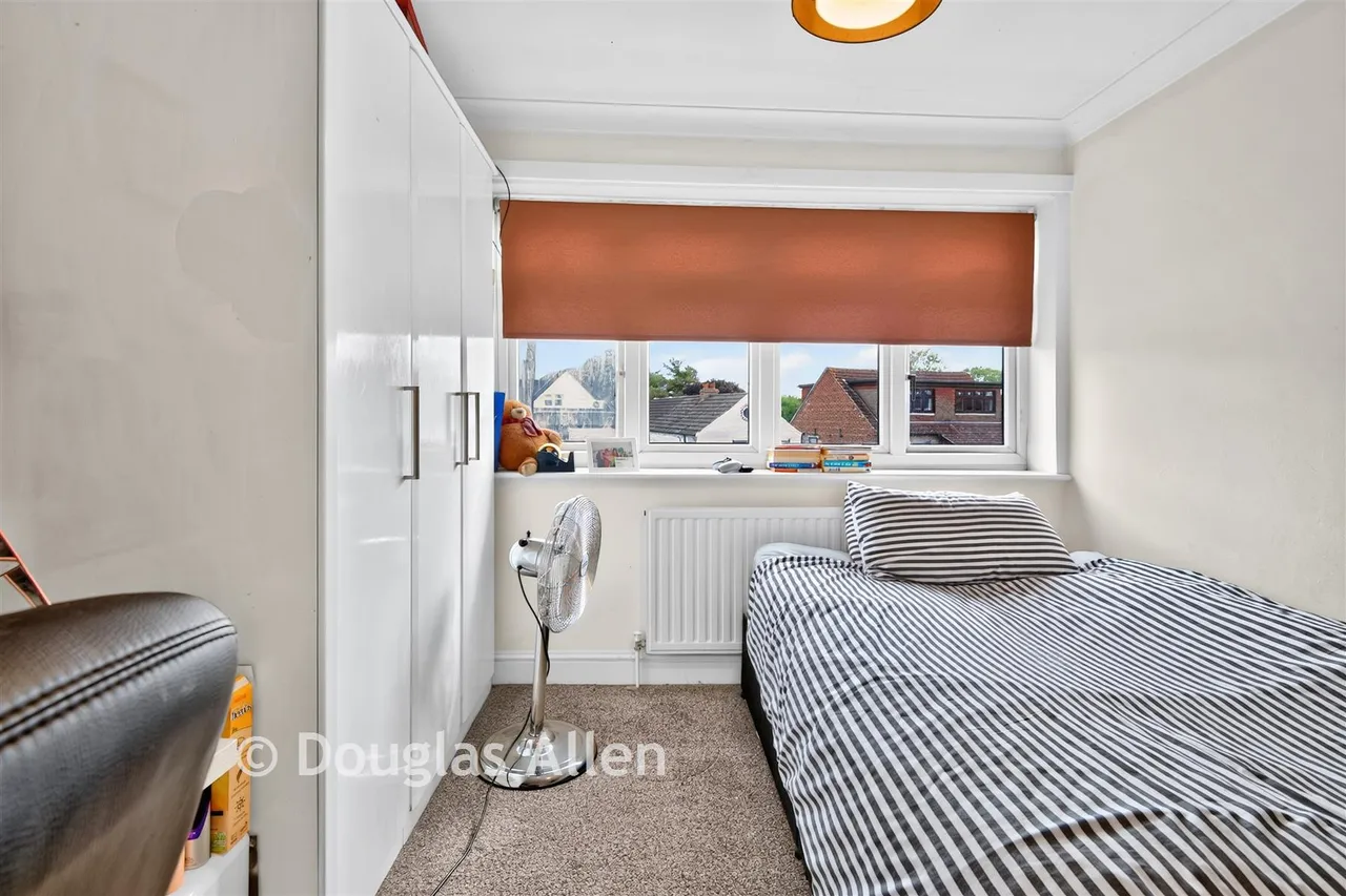 Parsonage Road, Rainham, RM13, photo 7