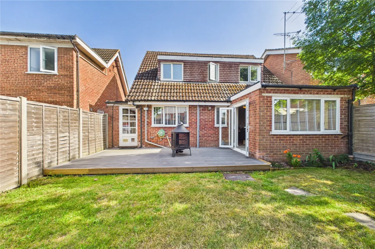Askew Drive, Spencers Wood, RG7, photo 14