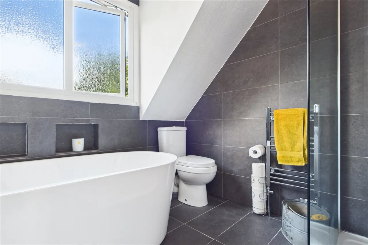 Askew Drive, Spencers Wood, RG7, photo 12