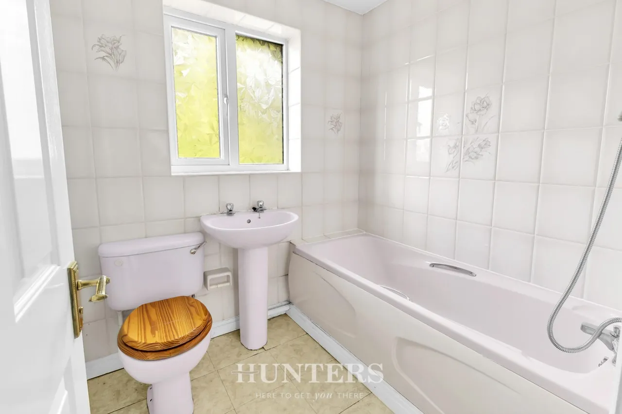 Gildersdale Drive, Blackley, M9, photo 15