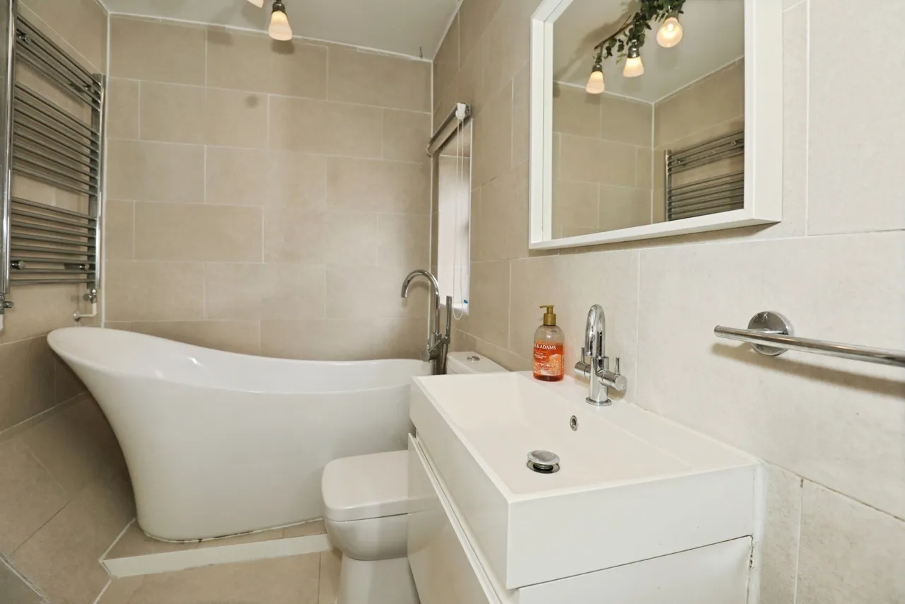 Valley Road, Wistaston, Crewe, Cheshire, CW2, photo 22