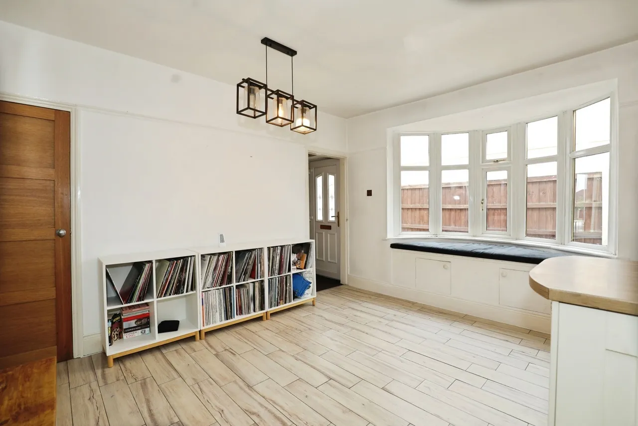 Valley Road, Wistaston, Crewe, Cheshire, CW2, photo 8