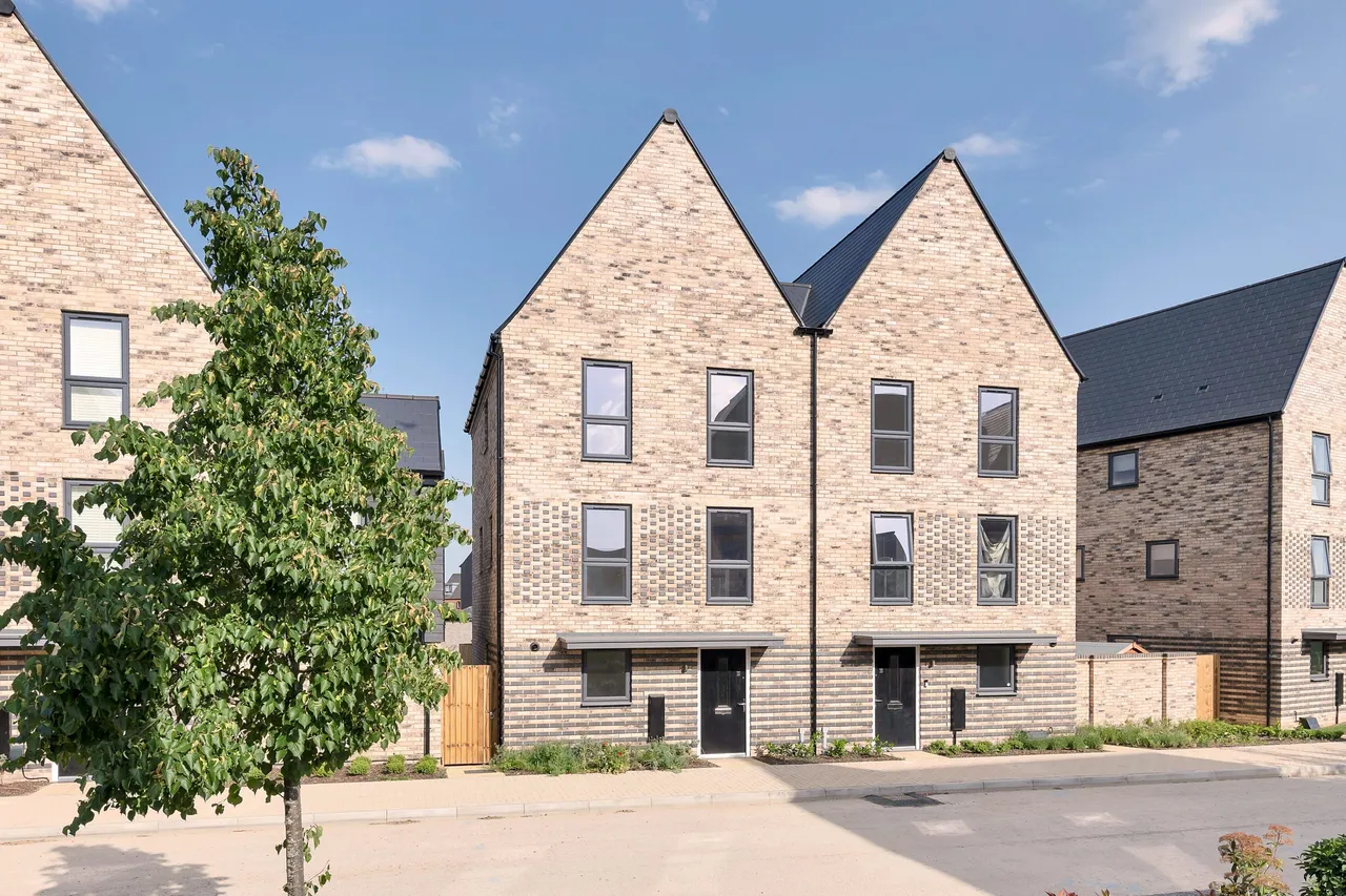 3 bed house for sale — Plot 99, Northestowe, Cambridgeshire, CB24 1DE