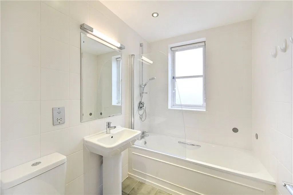 Battersea High St, London, SW11, photo 13