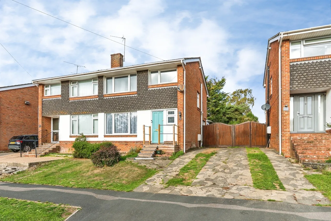 3 bed house for sale, Summerlands Road, Fair Oak, SO50