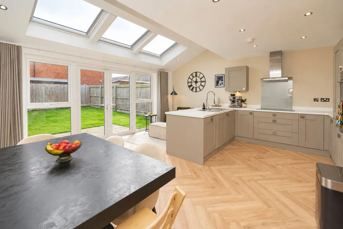 Loom Crescent, Bamber Bridge, PR5, photo 3