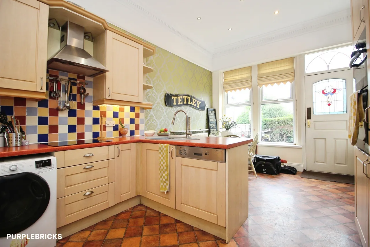 Healey Lane, Batley, WF17, photo 9