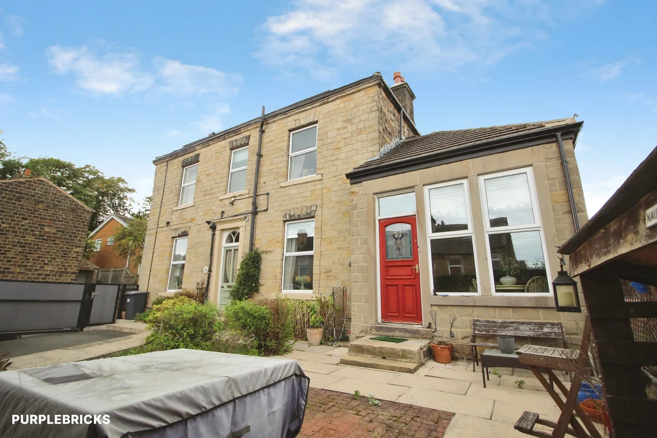 Healey Lane, Batley, WF17, photo 3