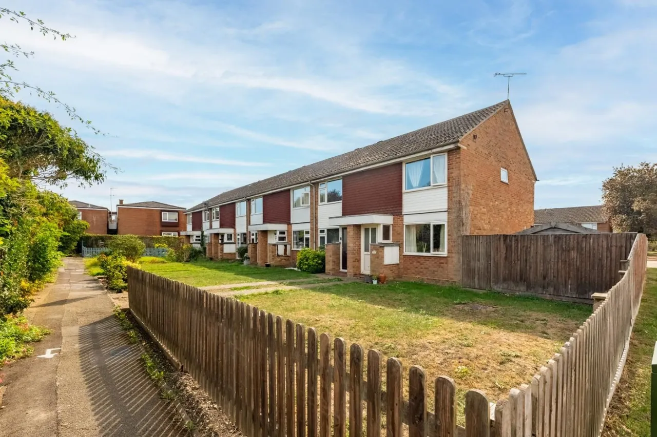 Rothschild Avenue, Aston Clinton, HP22, photo 10
